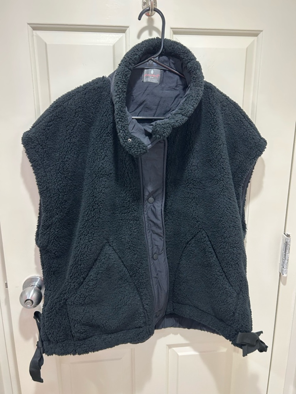 Cozy Free People Black Sherpa Vest
